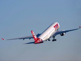 TAM Airlines reçoit son premier Airbus A350