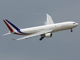 L’Airbus du Président français en panne